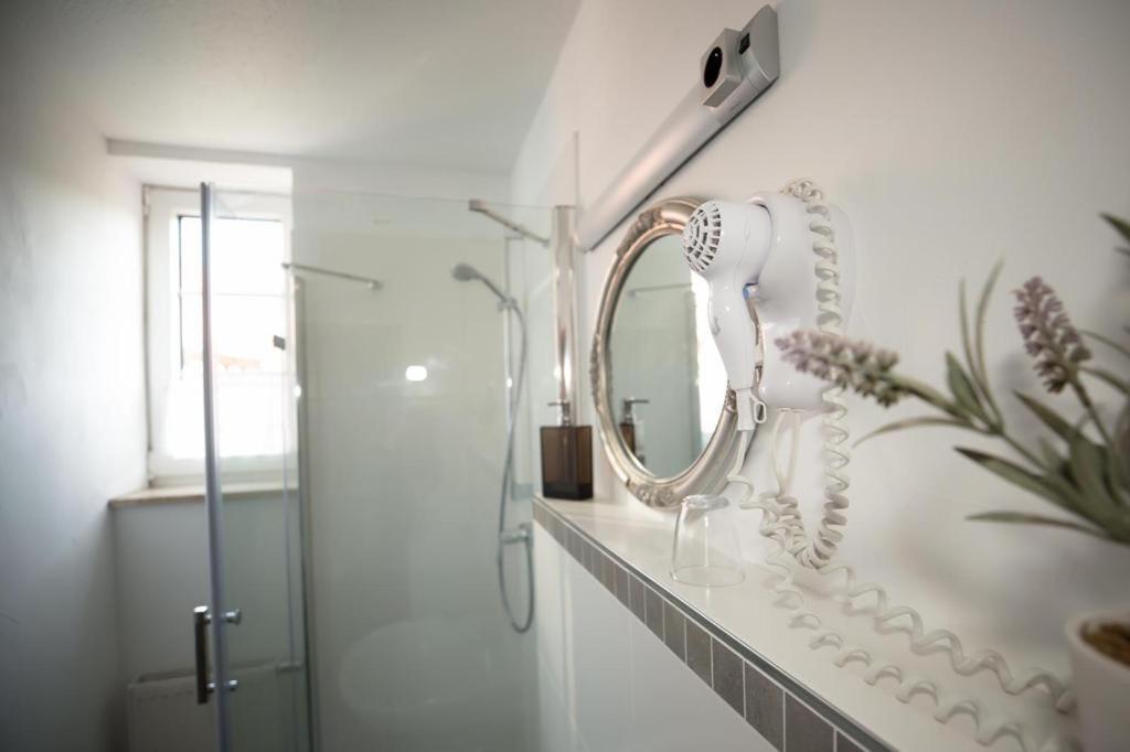 Hotel Weisse Muehle Breitenworbis Ngoại thất bức ảnh